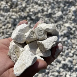 Off White Gravel 2-4cm 20kg Bag